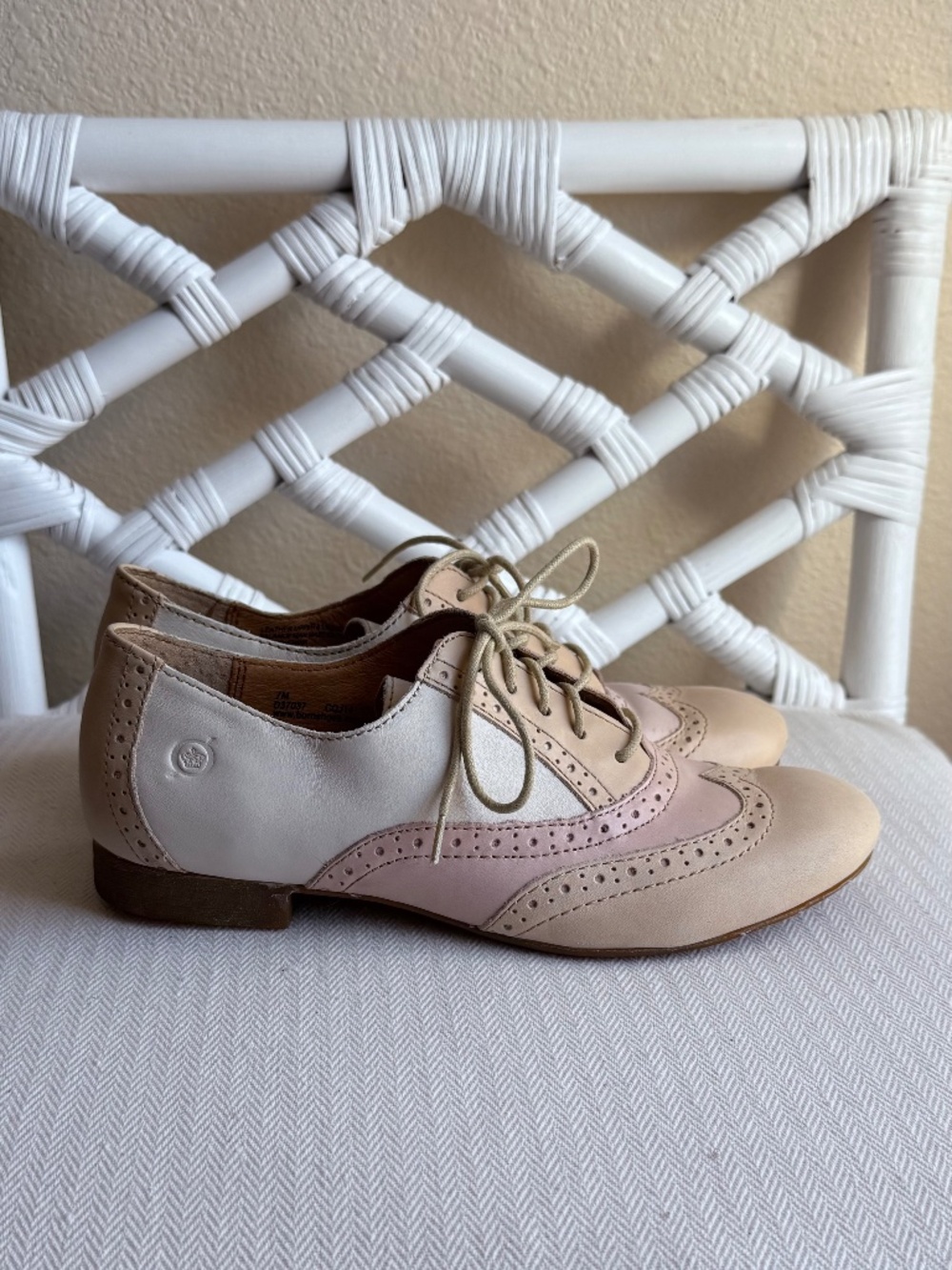 Born Bristol Women's Colorblock Leather Wingtip Oxfords Brogues 7M Style D37037 - Picture 13 of 13
